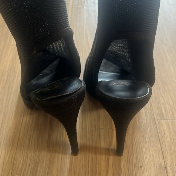 So Me’s 4 1/2 “ black heels with mesh - Picture 5 of 5